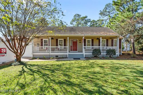 1146 Twin Lakes Dr, Southport, NC, 28461-9717 | Card Image