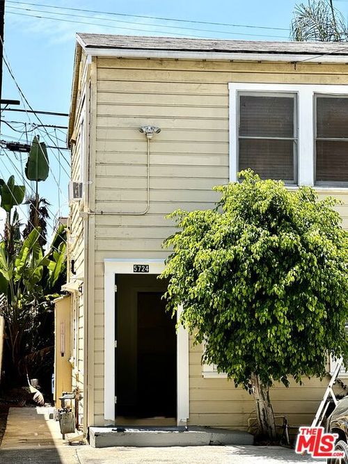 5724 La Mirada Ave, Los Angeles, CA, 90038-2102 | Card Image