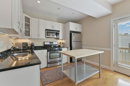 apt-3-161 H St, Boston, MA, 02127-7887 | Card Image