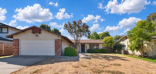 9120 Feather River Way, Sacramento, CA, 95826 | Card Image