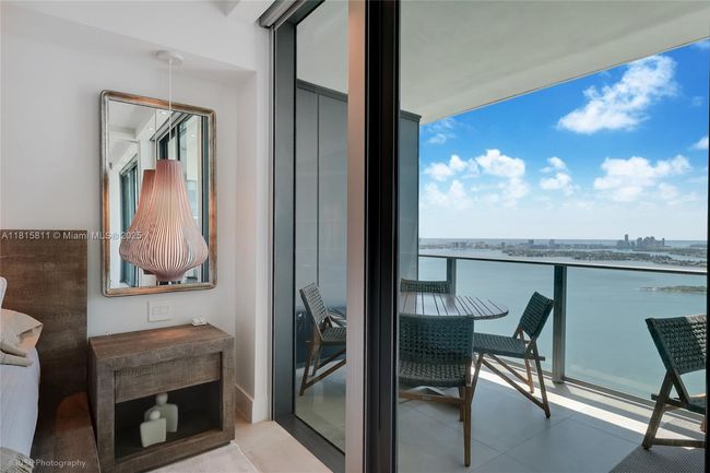 UNIT-4701 - 650 Ne 32 Nd St, Condo with 4 bedrooms, 5 bathrooms and null parking in Miami FL | Image 17