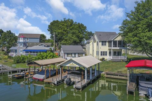 40 Beacon Light Ln, Buckeye Lake, OH, 43008-7753 | Card Image