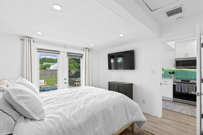826 Se 4 Th Ave, House other with 2 bedrooms, 2 bathrooms and null parking in Delray Beach FL | Image 16