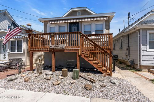 226 Dupont Ave, Seaside Heights, NJ, 08751-2416 | Card Image