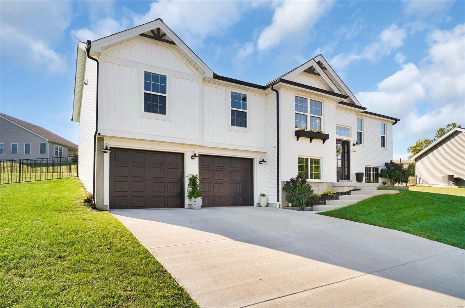 Weber Heights Dr, Washington, MO 63090