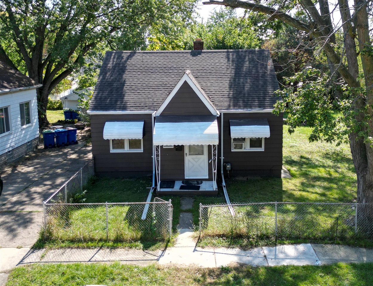 Continental Ave, Warren, MI 48089