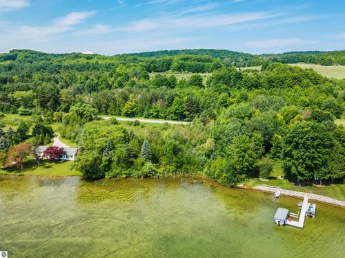 1777 S Lake Shore Dr, Lake Leelanau, MI, 49653-9507 | Card Image