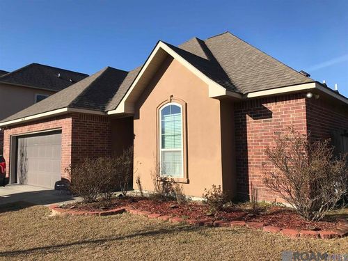 9437 Redwood Lake Blvd, Zachary, LA, 70791-8338 | Card Image