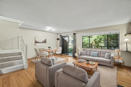 7305 Coronado Dr, Burnaby, BC, V5A1P9 | Card Image