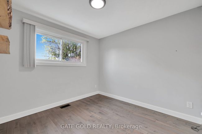 64 Nash Rd S, House other with 6 bedrooms, 2 bathrooms and 3 parking in Hamilton ON | Image 13
