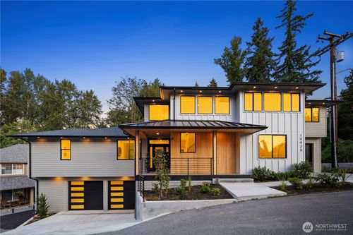 19926 68th Ave Ne, Kenmore, WA, 98028-2040 | Card Image