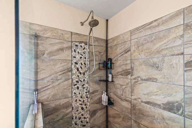 Primary Bathroom | Image 34