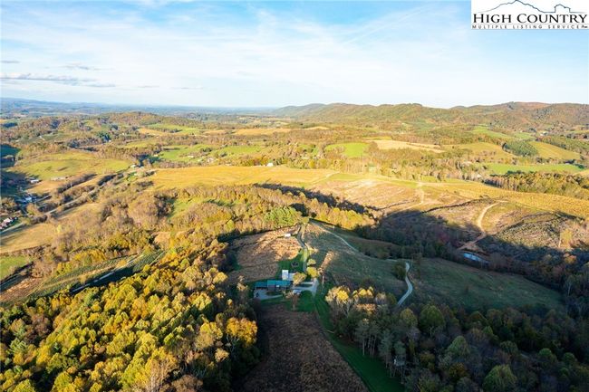 200 Bp Tree Farm Ln, House other with 3 bedrooms, 3 bathrooms and null parking in Sparta NC | Image 50