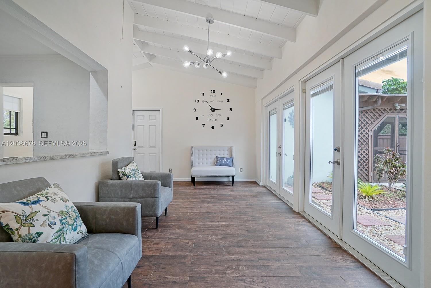 Residential in North Miami Beach 4