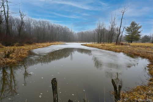 3225 N Latson Rd, Howell, MI, 48855-9743 | Card Image