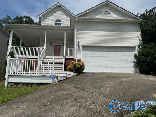 180 Hollington Dr Ne, Huntsville, AL, 35811-9515 | Card Image