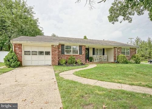 2 Broadview Ave, BERLIN, NJ, 08009-1618 | Card Image