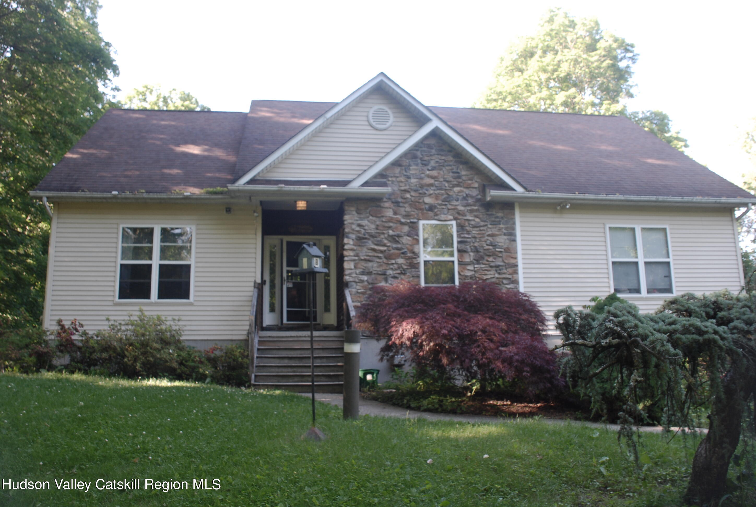 Hook Rd, Poughkeepsie, NY 12601