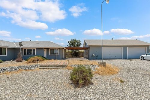 13384 Sheep Creek Rd, Phelan, CA, 92371 | Card Image