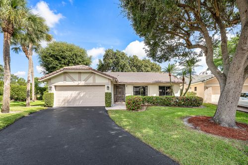 7852 Cloverfield Cir, Boca Raton, FL, 33433-3049 | Card Image