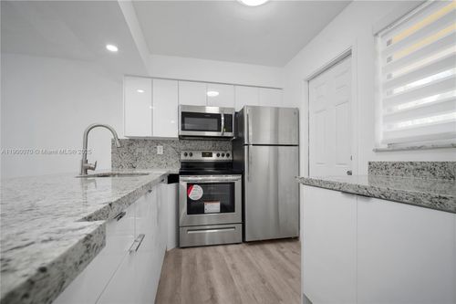 apt-5-2800 Ne 203rd St, Aventura, FL, 33180-2027 | Card Image