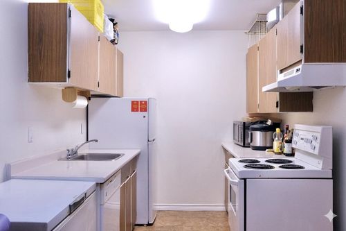 303-7260 Lindsay Rd, Richmond, BC, V7C3M6 | Card Image