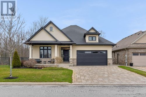 2 Mcfarland Street, Thorold (Hurricane/Merrittville), ON, L2V0J2 | Card Image