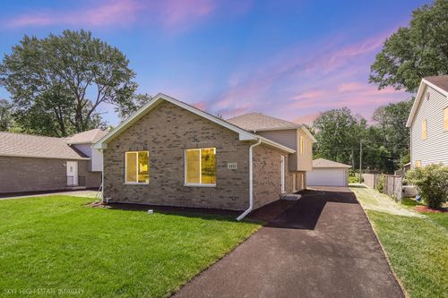 1411 172nd St, East Hazel Crest, IL, 60429-1806 | Card Image