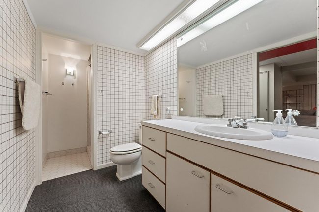 Basement bath | Image 40
