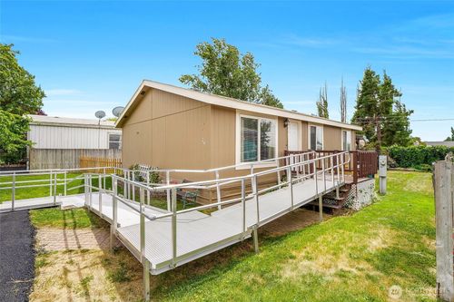 unit-24-3211 W Wapato Dr, Moses Lake, WA, 98837-4506 | Card Image