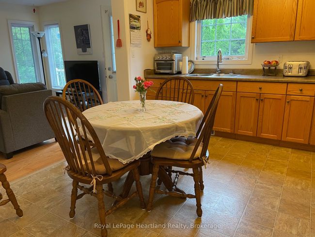 14 Garden Rd, Home with 4 bedrooms, 2 bathrooms and 2 parking in Goderich ON | Image 10
