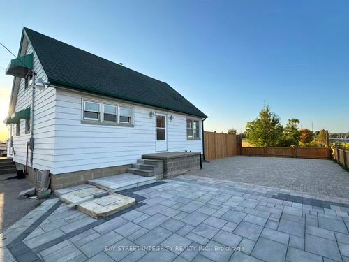 12190 Warden Ave, Stouffville, ON, L4A2K1 | Card Image