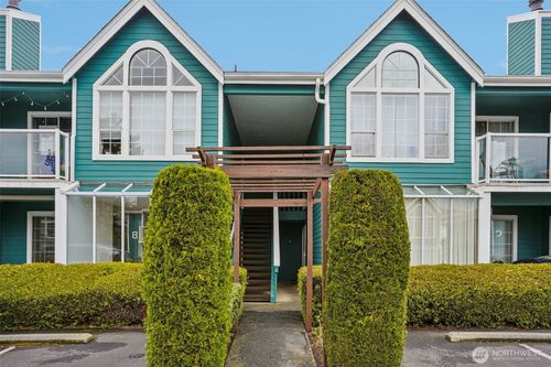 i3-16419 Spruce Way, Lynnwood, WA, 98037-6952 | Card Image