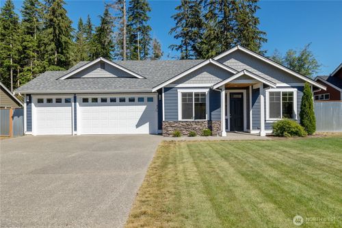 8276 Balfour Valley Ln, Maple Falls, WA, 98266-7070 | Card Image