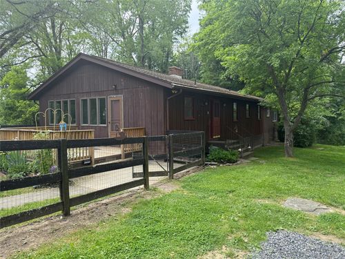 183 Barrytown Rd, Red Hook, NY, 12507-5012 | Card Image