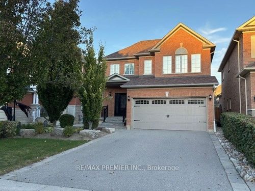 325 Vellore Ave, Woodbridge, ON, L4H2Z2 | Card Image