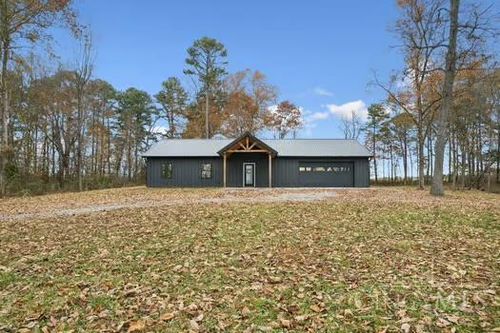 6381 Clark Rd, Hillsboro, OH, 45133-9511 | Card Image