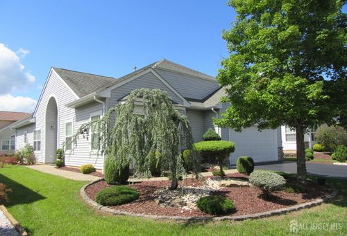 308 Valencia Dr, Monroe, NJ, 08831-5981 | Card Image