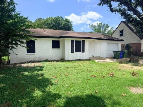 14206 Cimarron Dr, Balch Springs, TX, 75180-4126 | Card Image