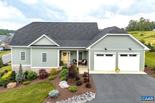 219 Heather Ln, STAUNTON, VA, 24401-9604 | Card Image