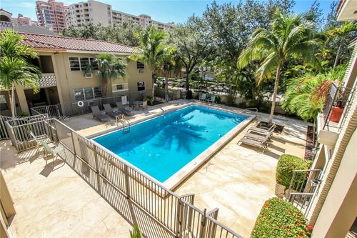 apt-1-125 Edgewater Dr, Coral Gables, FL, 33133-6901 | Card Image