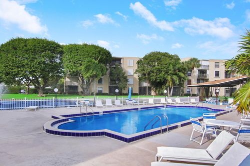 407-300 Waterway Dr S, Lantana, FL, 33462-1868 | Card Image