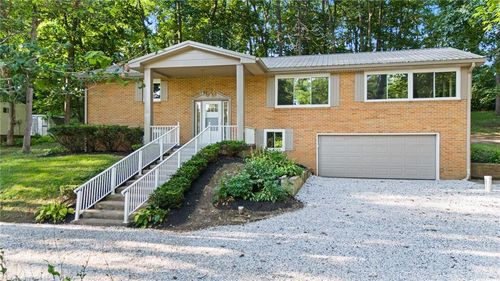 1112 Evergreen Dr, Greenville, OH, 45331-3012 | Card Image