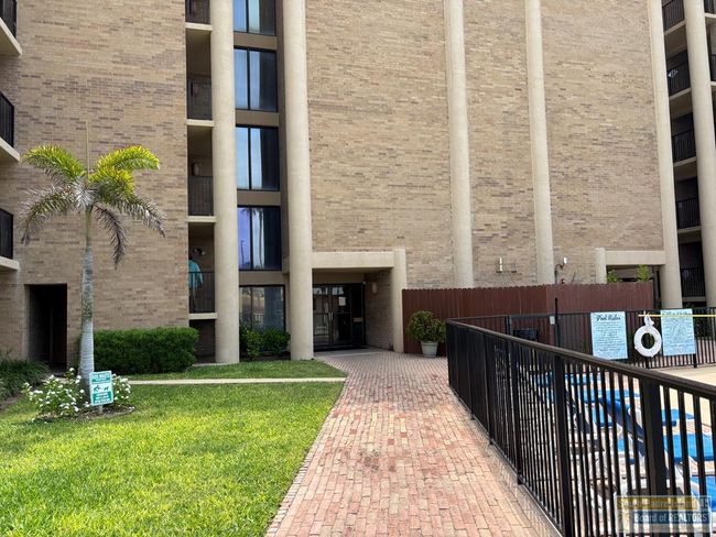 407 - 110 Padre Blvd, Condo with 2 bedrooms, 2 bathrooms and null parking in South Padre Island TX | Image 37