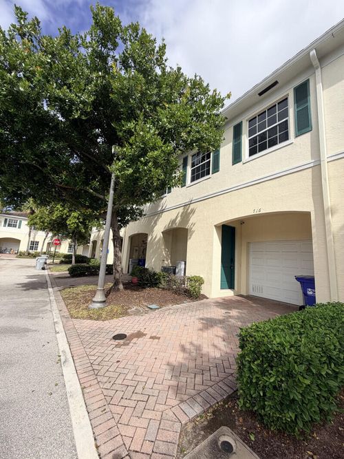 716 Sw 2nd Way, Pompano Beach, FL, 33060-8378 | Card Image