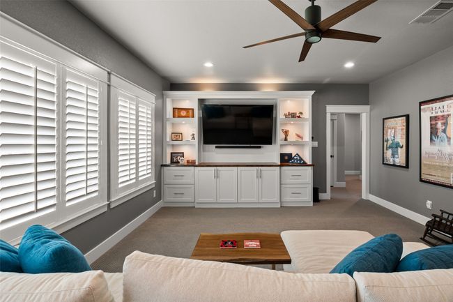 321 Kenyon Ct, House other with 4 bedrooms, 4 bathrooms and null parking in Granbury TX | Image 34