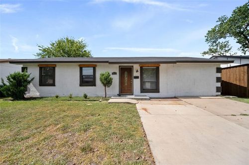 3829 Newport Drive, Garland, TX, 75043 | Card Image