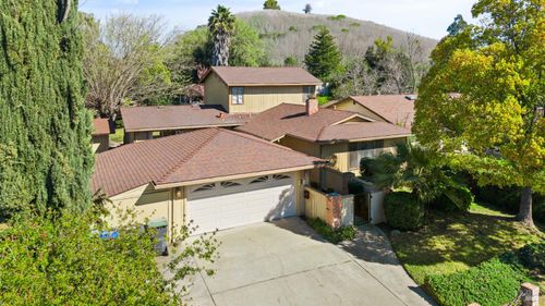 3005 Marigold Drive, Fairfield, CA, 94533 | Card Image