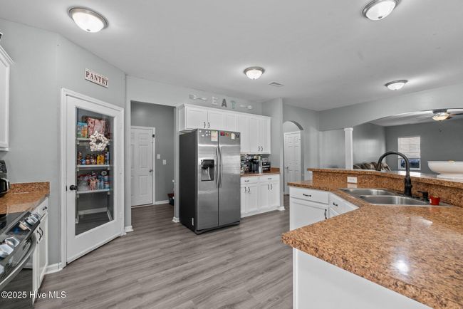 399 Highgrove Dr, House other with 4 bedrooms, 3 bathrooms and 2 parking in Spring Lake NC | Image 8