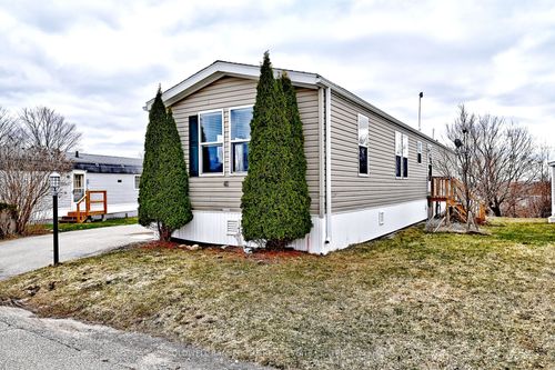 41 Sunrise Circle, Bradford West Gwillimbury, ON, L3Z2A5 | Card Image